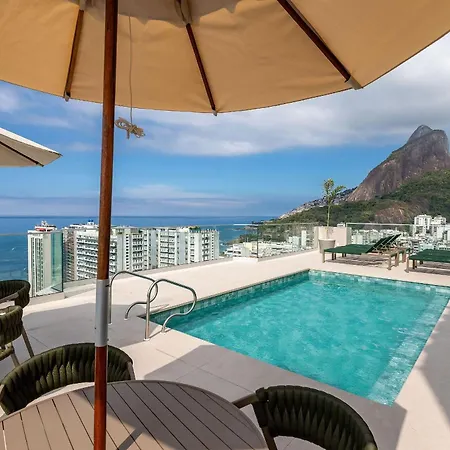 (1806) A 150 Metros da Praia do Leblon com Academia, Arrumação Diária, Vista Mar e Vista para o Cristo-2