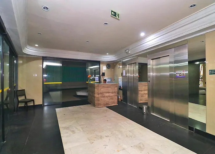 Fantástico 1 quarto e sala em Copacabana com vista para natureza Rio de Janeiro